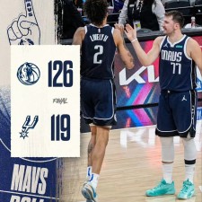 Die Mavericks errangen einen tollen Sieg, die Fans schwenkten ihre Trikots und jubelten ihnen zu